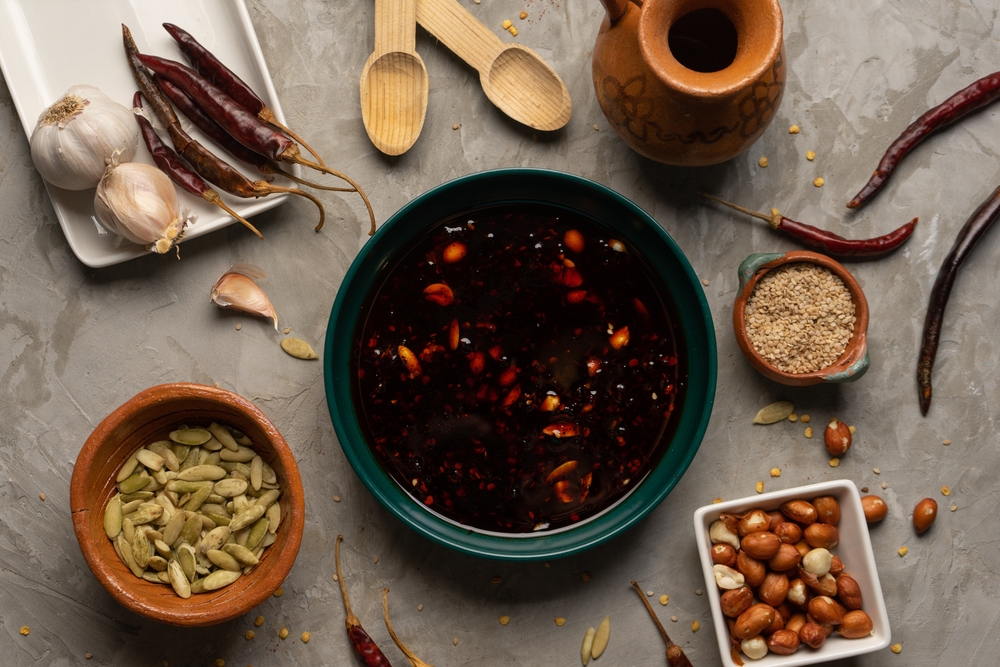 Salsa Macha: The Mexican Salsa With A Crunch 6 salsa macha ingredients